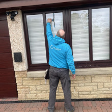Cleaning windows